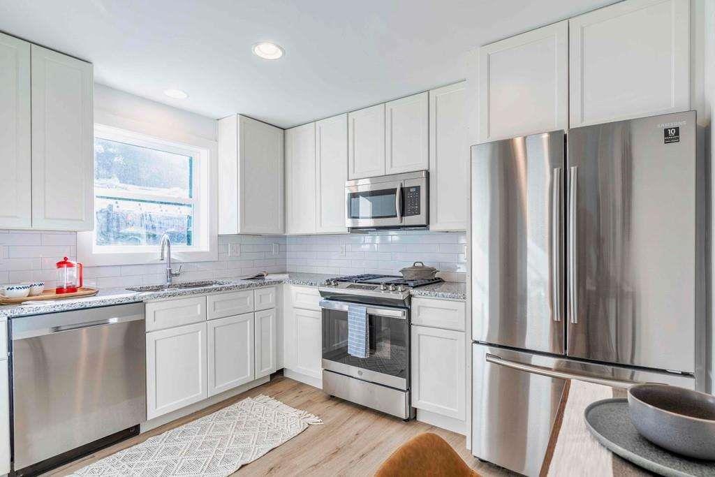 1015 Greenwood Avenue Unit 1