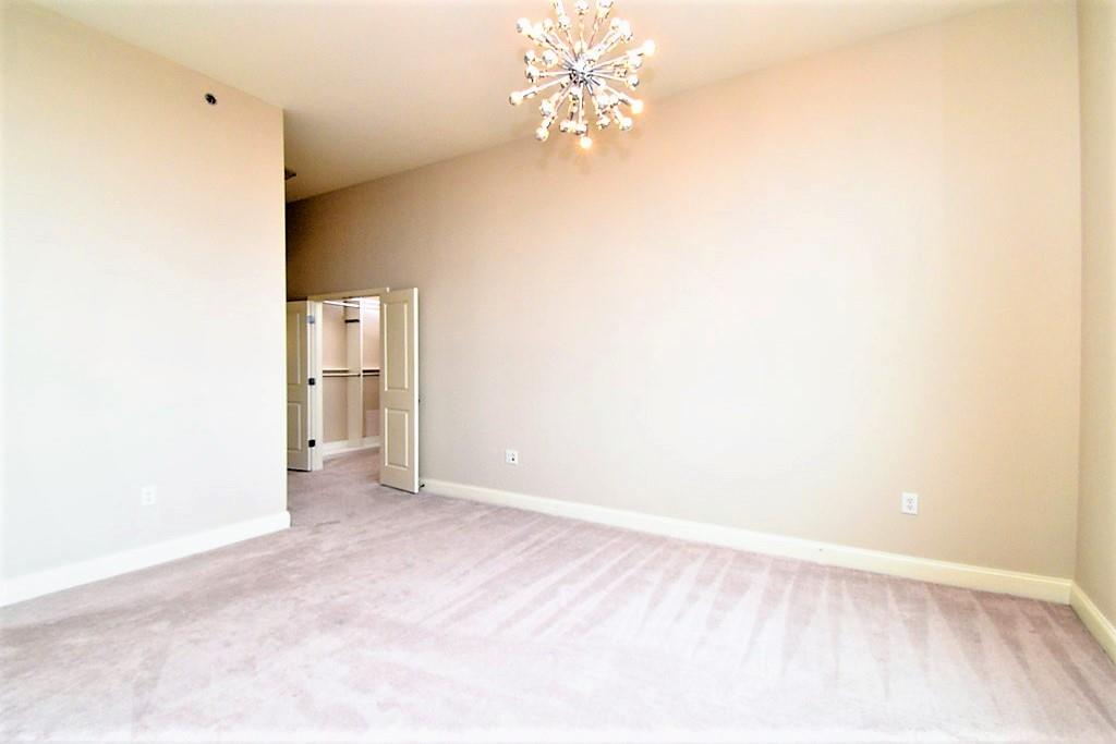 270 17th Street NW Unit 4302
