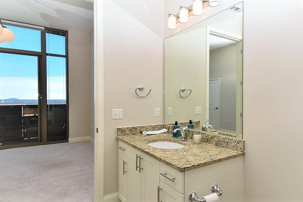 270 17th Street NW Unit 4302