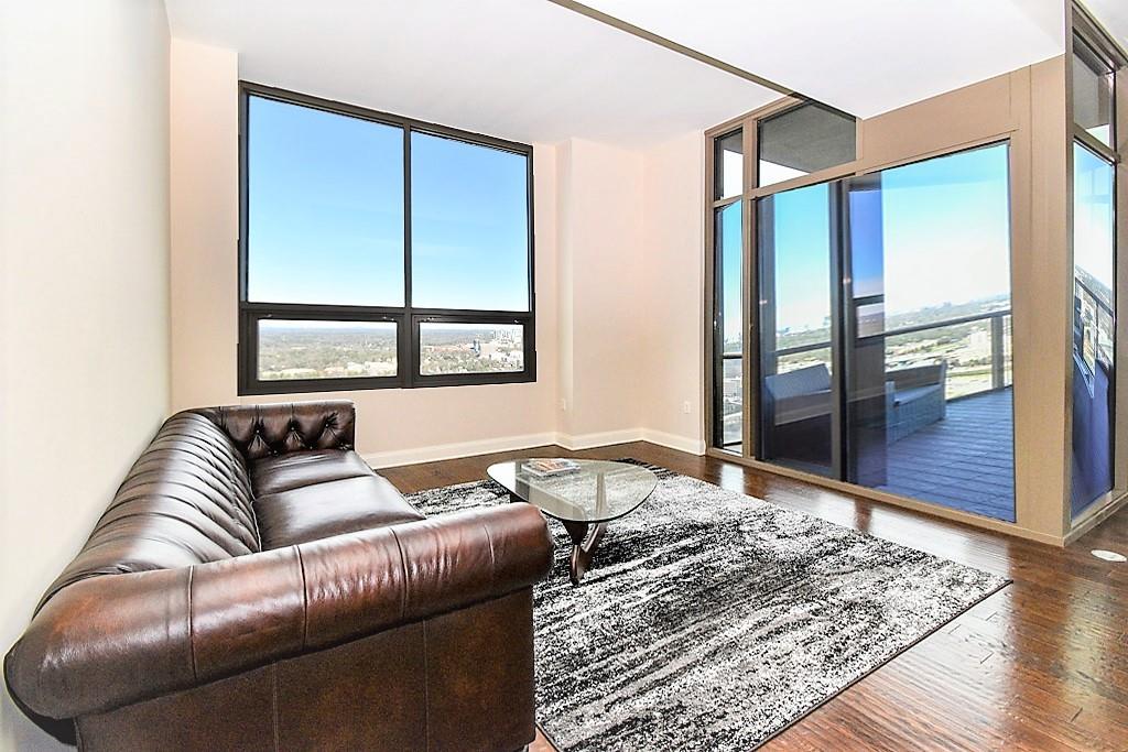 270 17th Street NW Unit 4302
