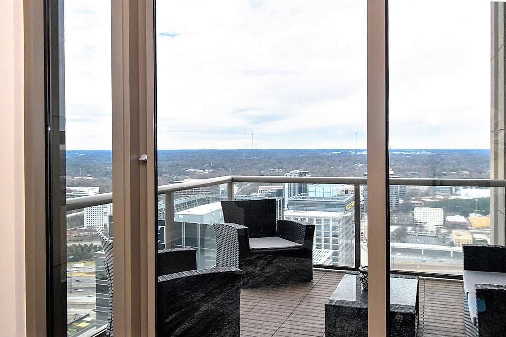 270 17th Street NW Unit 4302