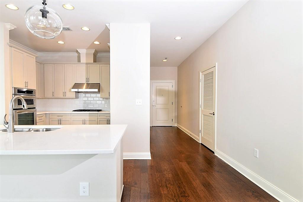 270 17th Street NW Unit 4302