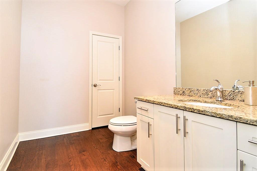 270 17th Street NW Unit 4302