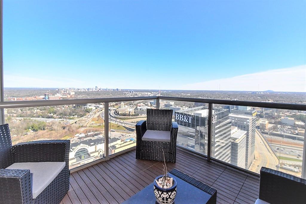 270 17th Street NW Unit 4302