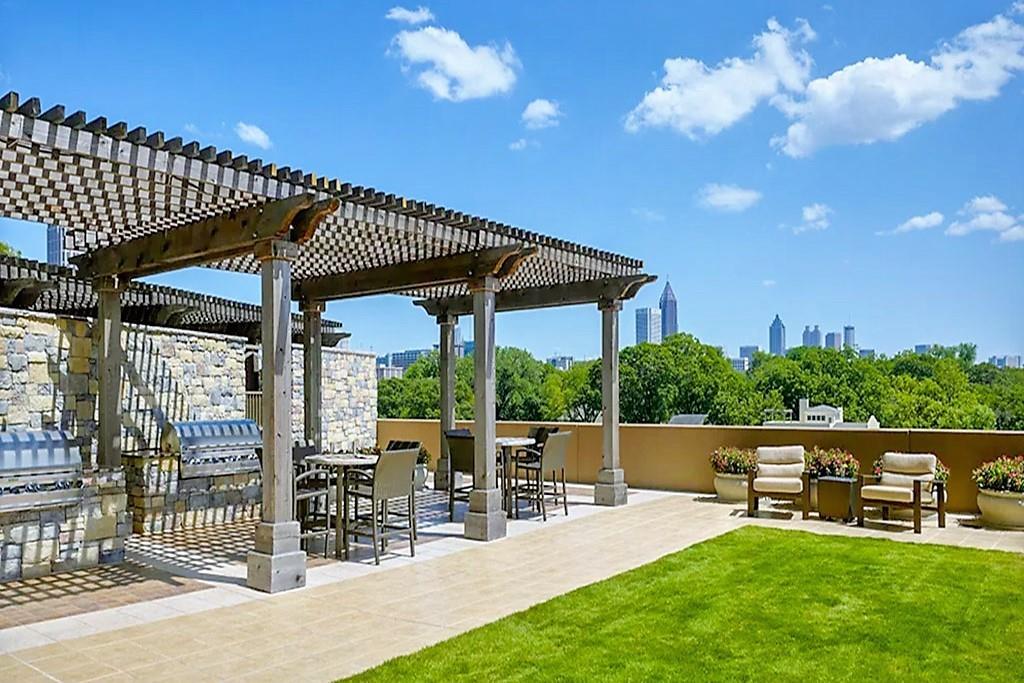 270 17th Street NW Unit 4302