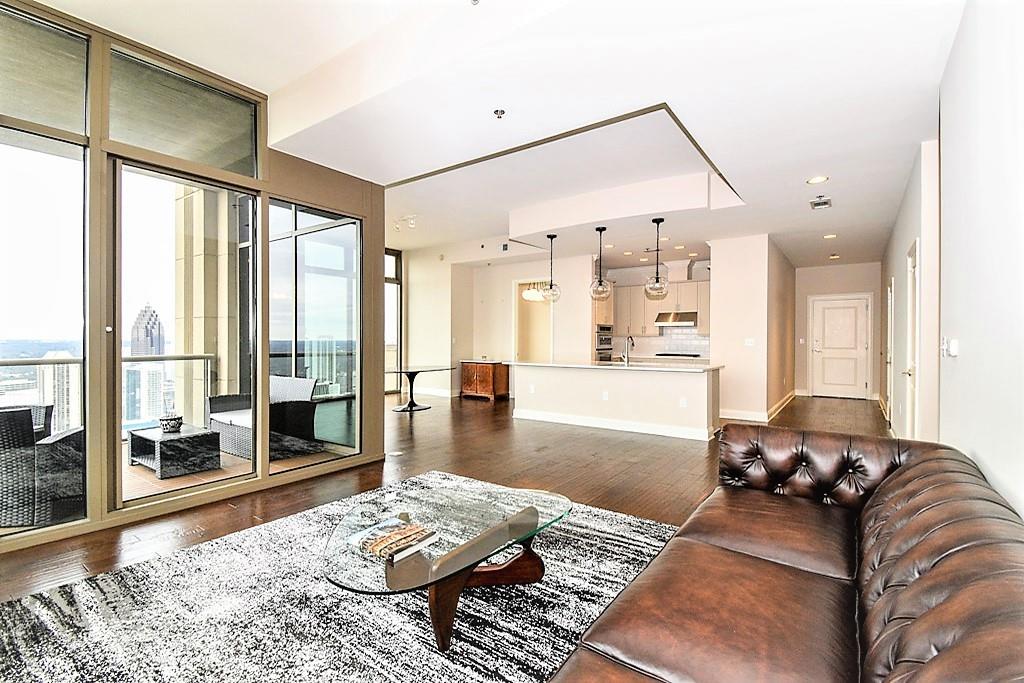 270 17th Street NW Unit 4302