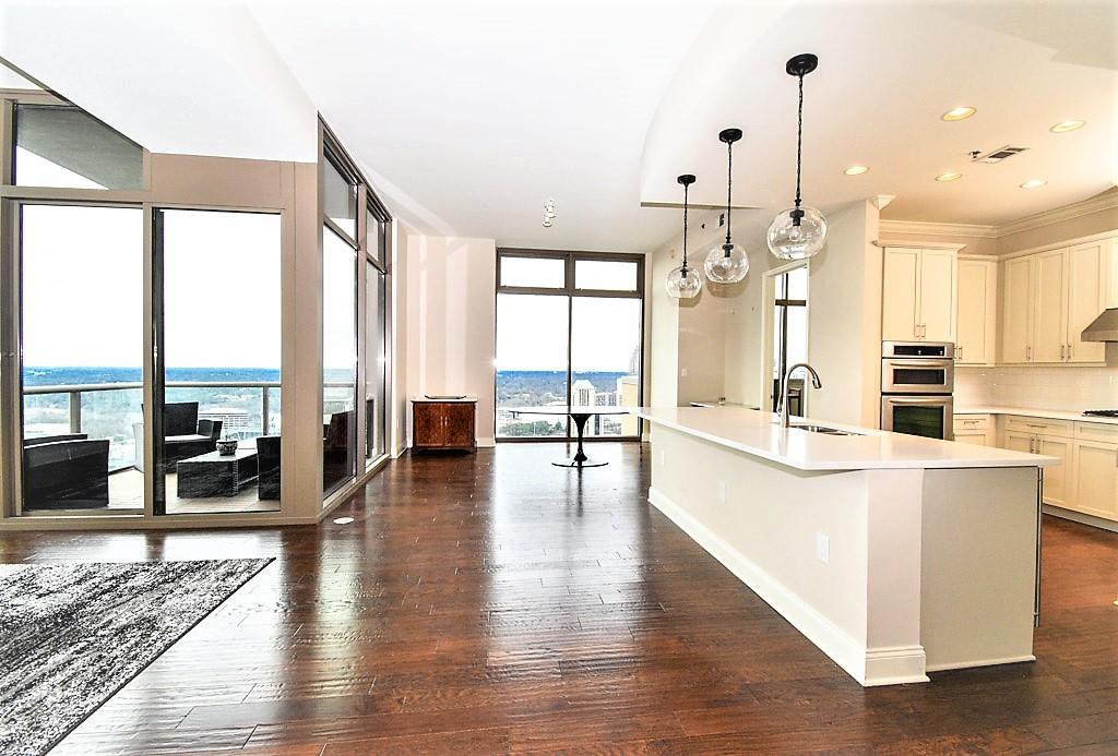 270 17th Street NW Unit 4302