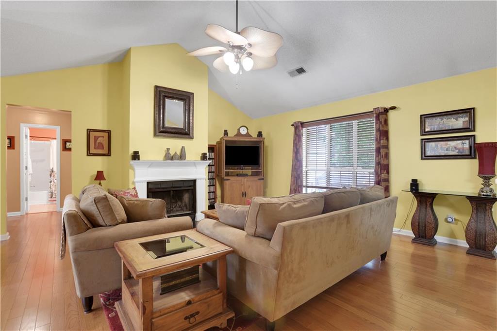 3001 Garland Drive SW