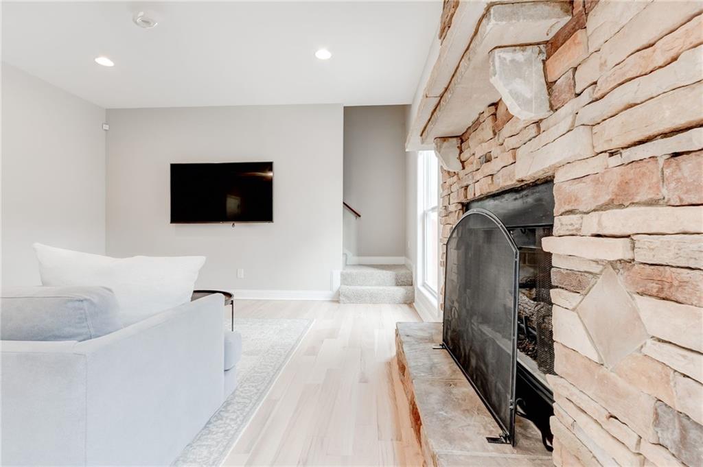 4418 Shellie Lane