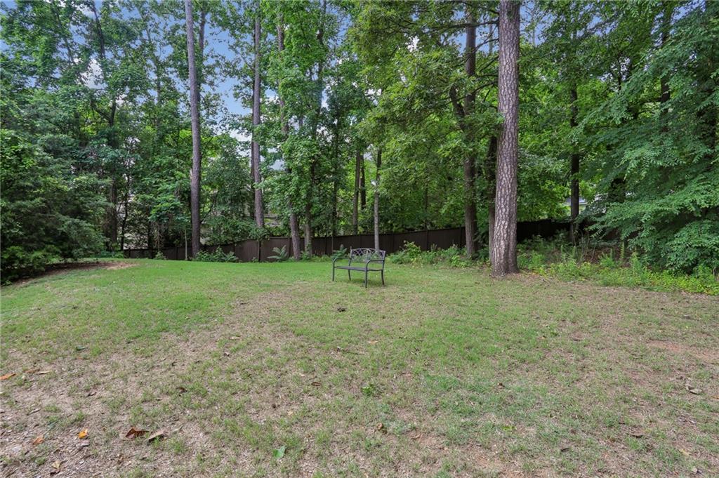 600 Luckett Court