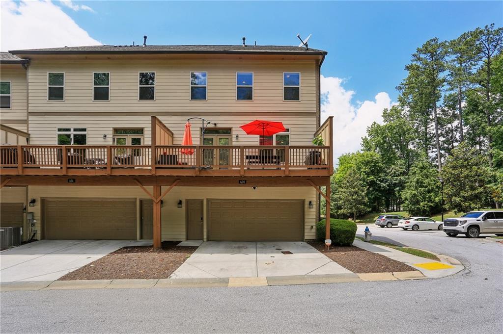 600 Luckett Court