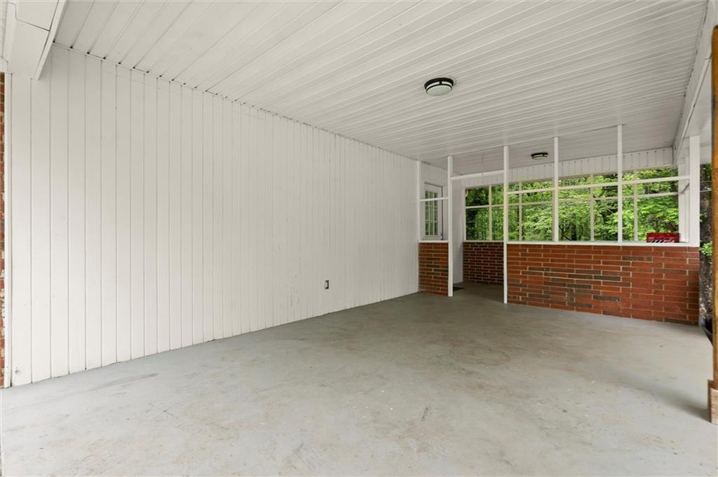 52 Cane Creek Valley Road