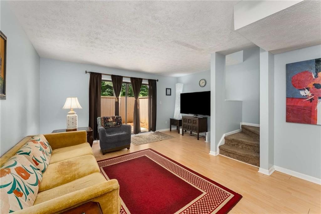 6158 Woodland Road