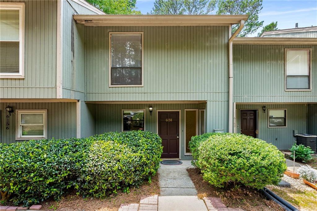 6158 Woodland Road