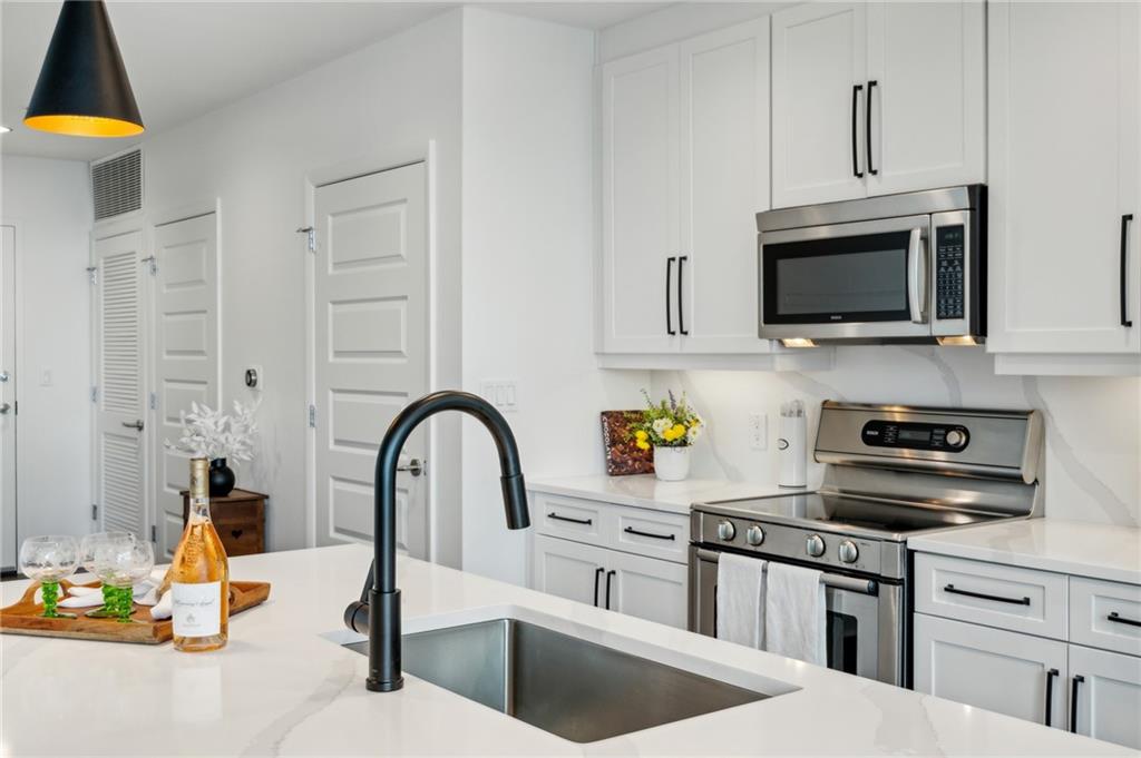1080 Peachtree Street NE Unit 2309