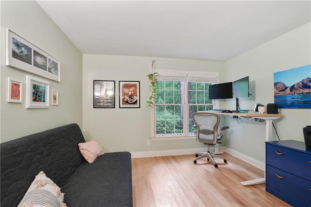 1412 Oakridge Circle