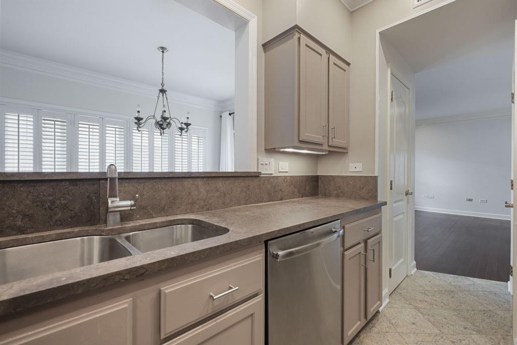 175 15th Street NE Unit 410