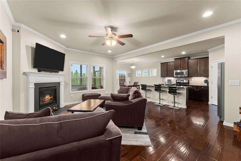 4471 Clubside Drive