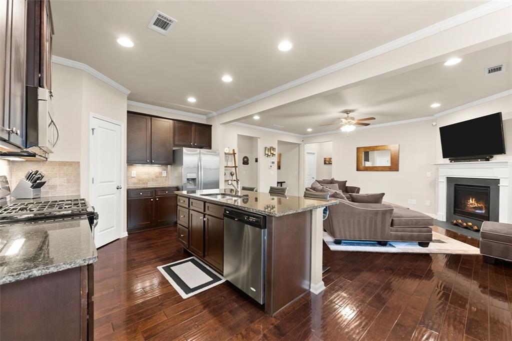 4471 Clubside Drive