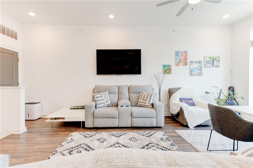 197 Devore Road Unit 607