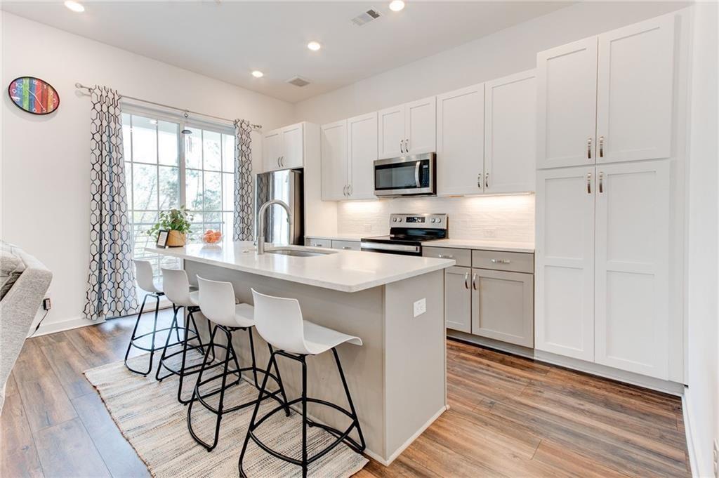 197 Devore Road Unit 607