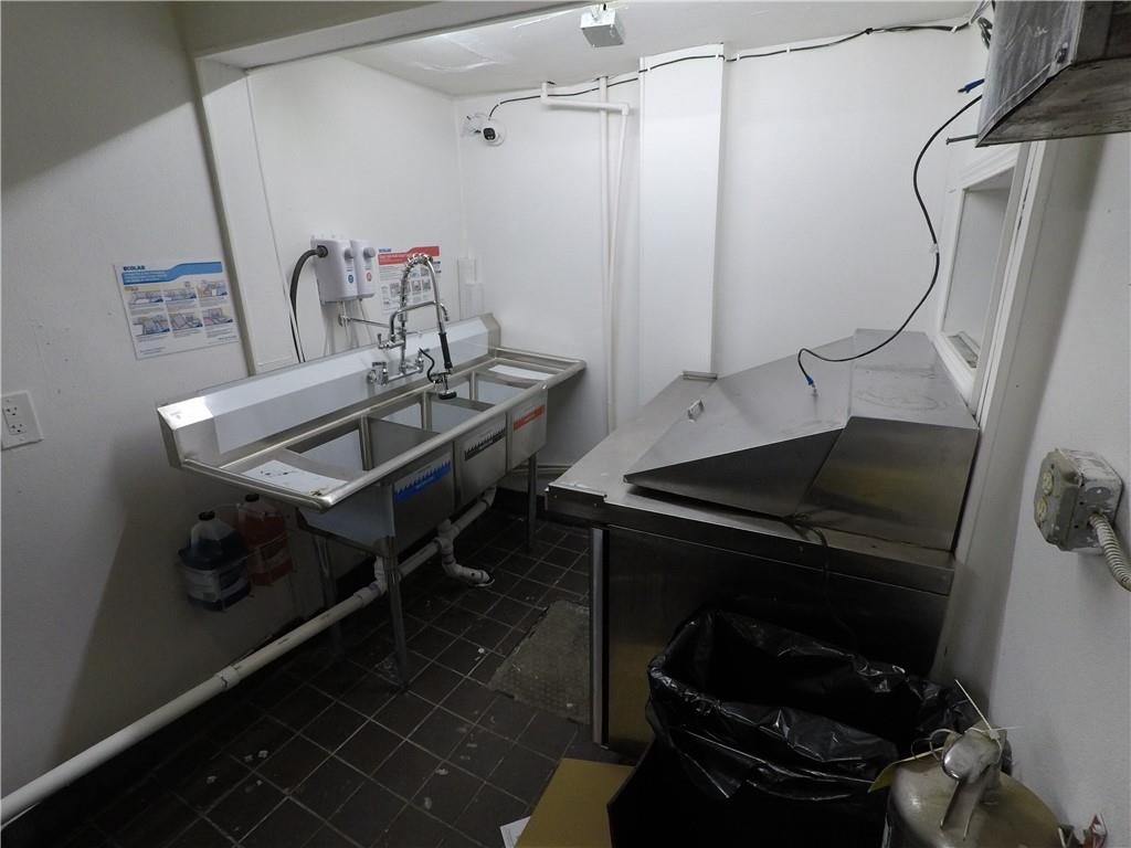 251 Trinity Avenue SW