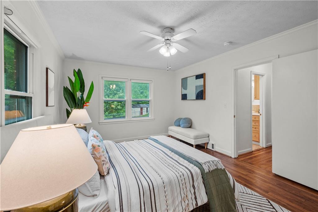 3449 Parkview Drive