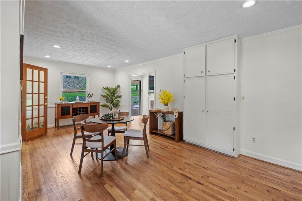 3449 Parkview Drive