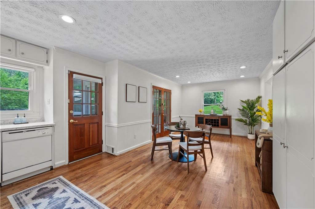 3449 Parkview Drive