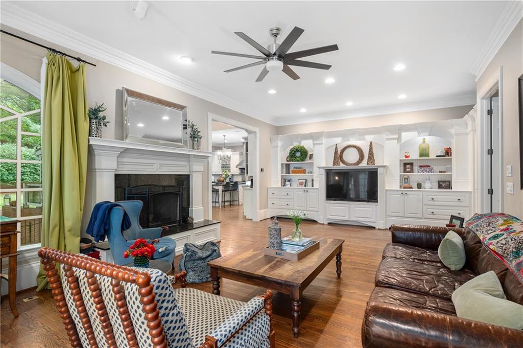 8643 Ellard Drive