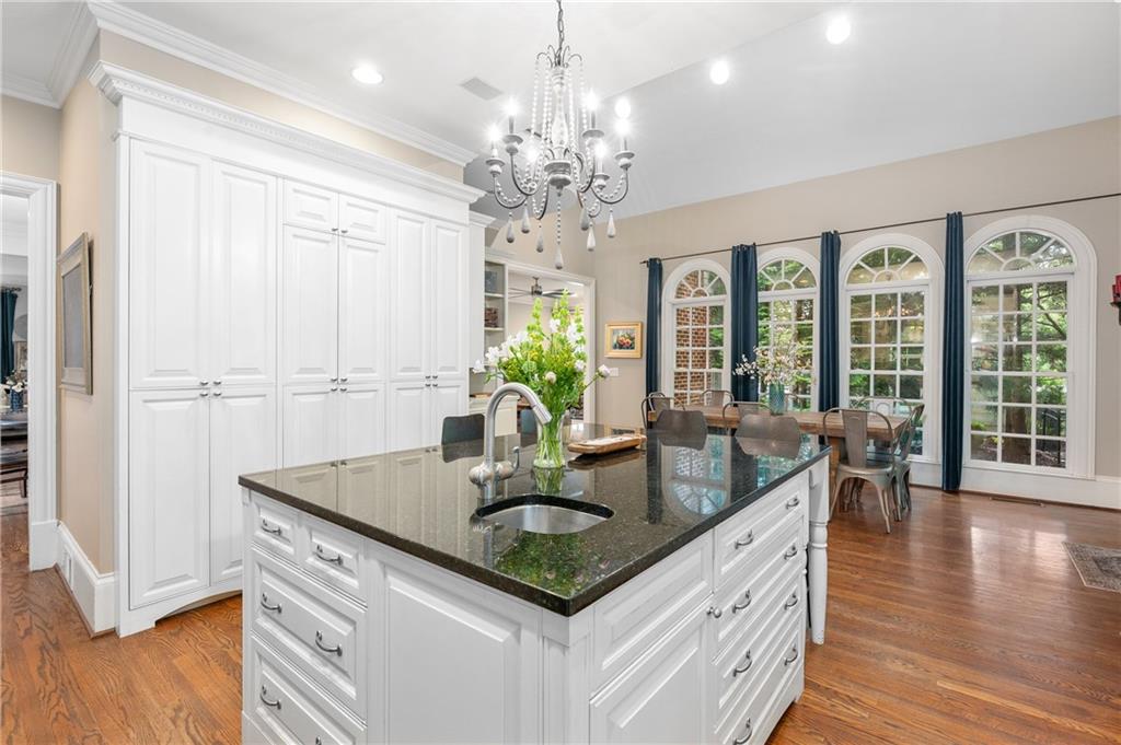 8643 Ellard Drive