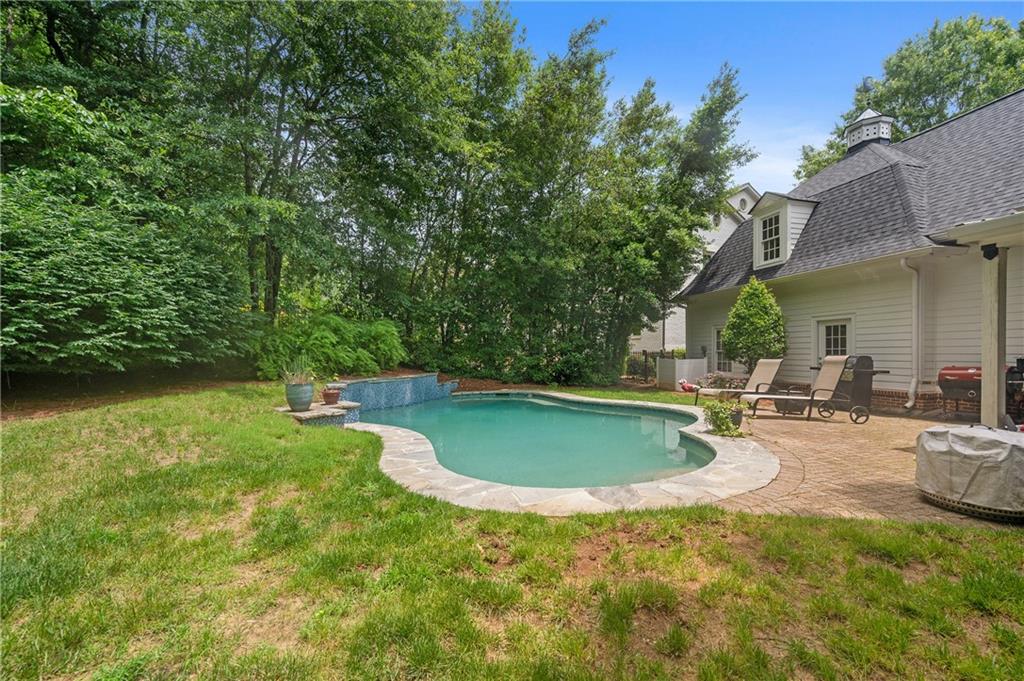 8643 Ellard Drive