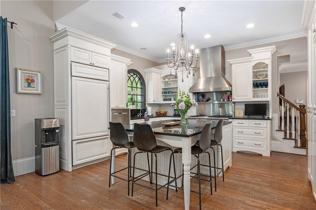 8643 Ellard Drive