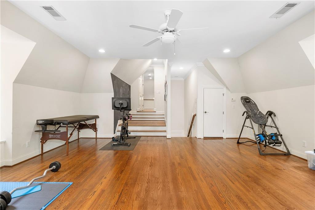 8643 Ellard Drive