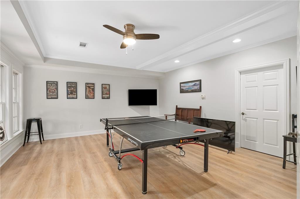 8643 Ellard Drive