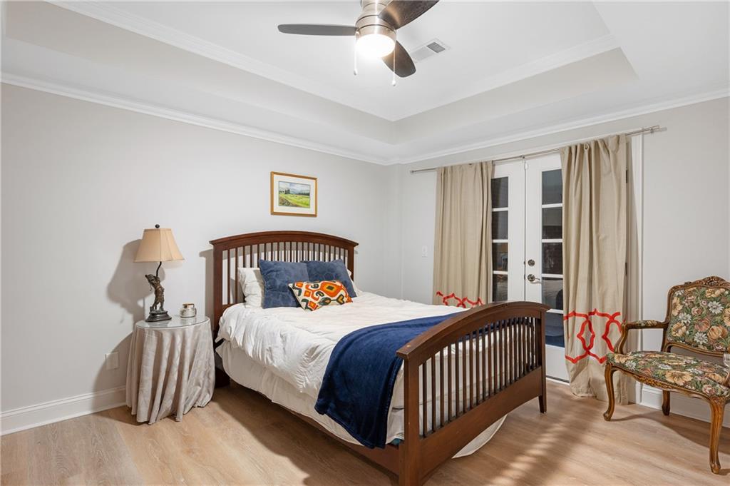 8643 Ellard Drive