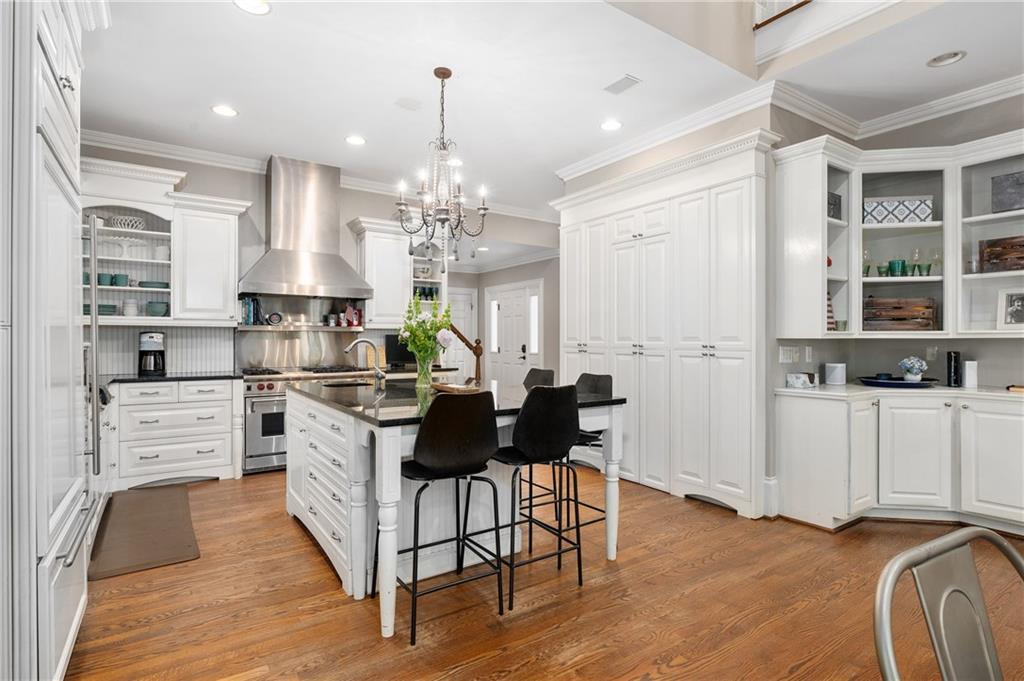 8643 Ellard Drive