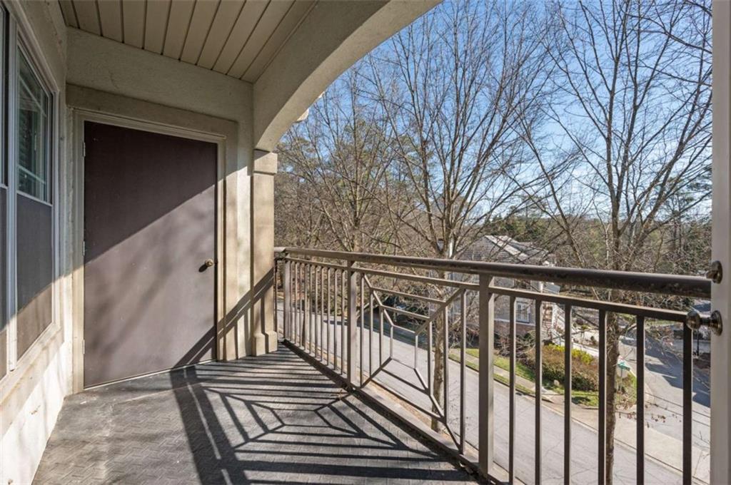 5559 Glenridge Drive Unit 2408