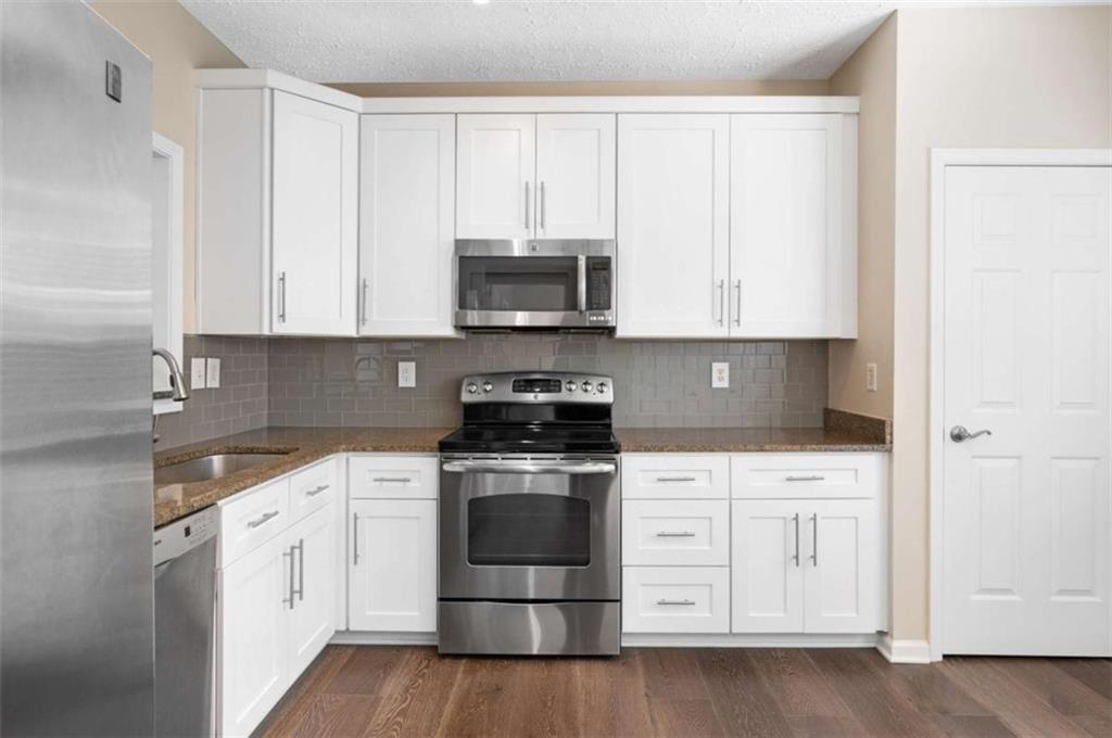 5559 Glenridge Drive Unit 2408