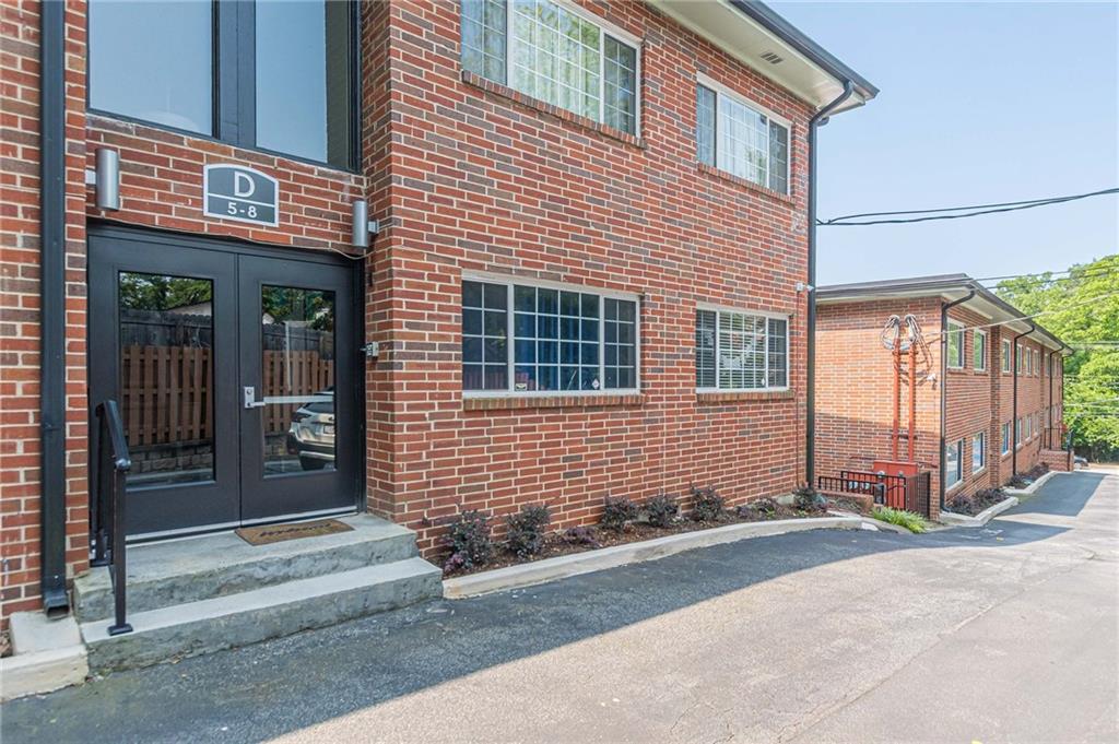 1705 Monroe Drive NE Unit D05