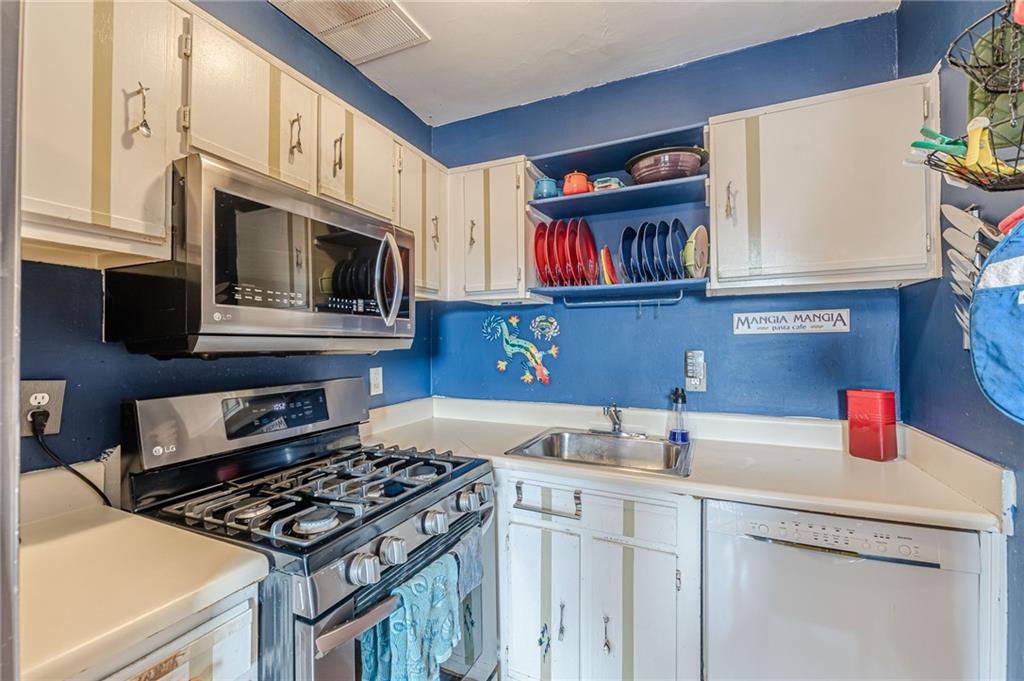 1705 Monroe Drive NE Unit D05