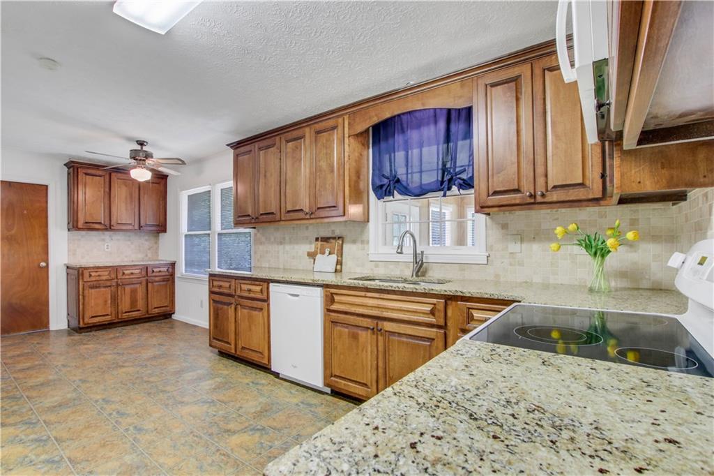 3332 Oak Grove Road