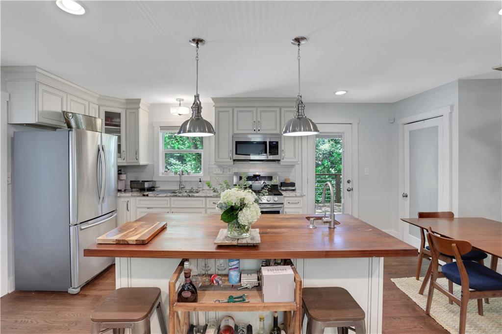 3093 Del Monico Drive