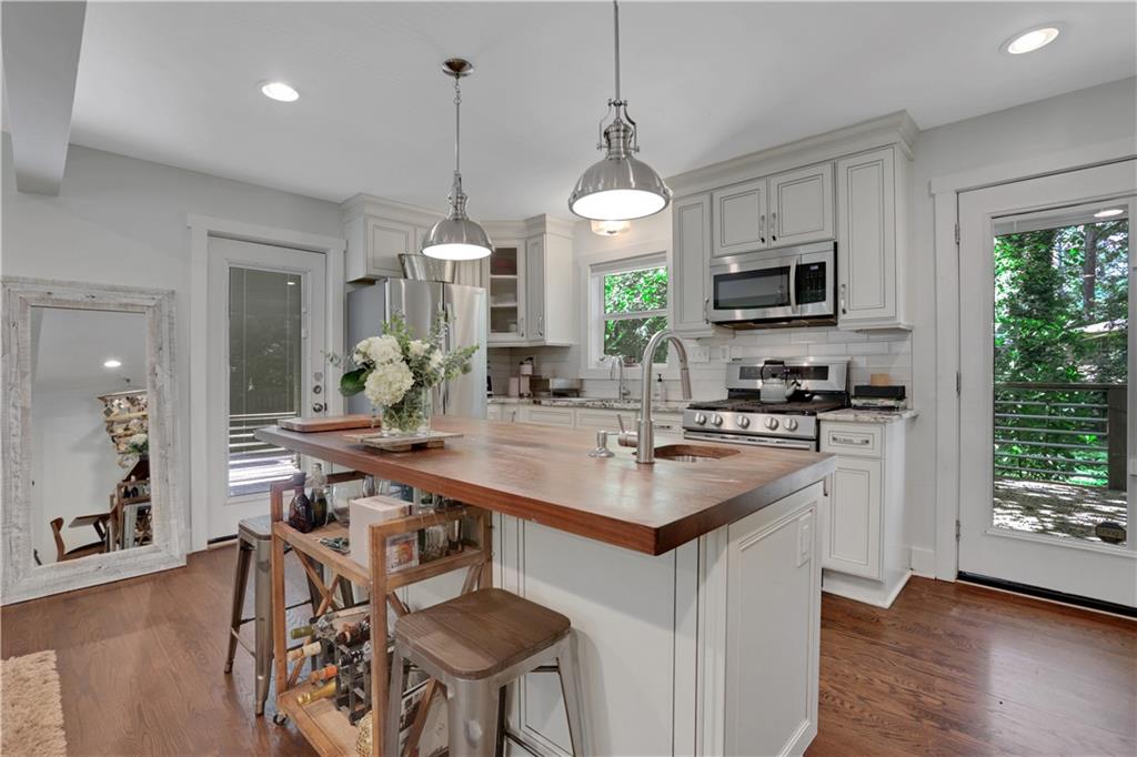 3093 Del Monico Drive