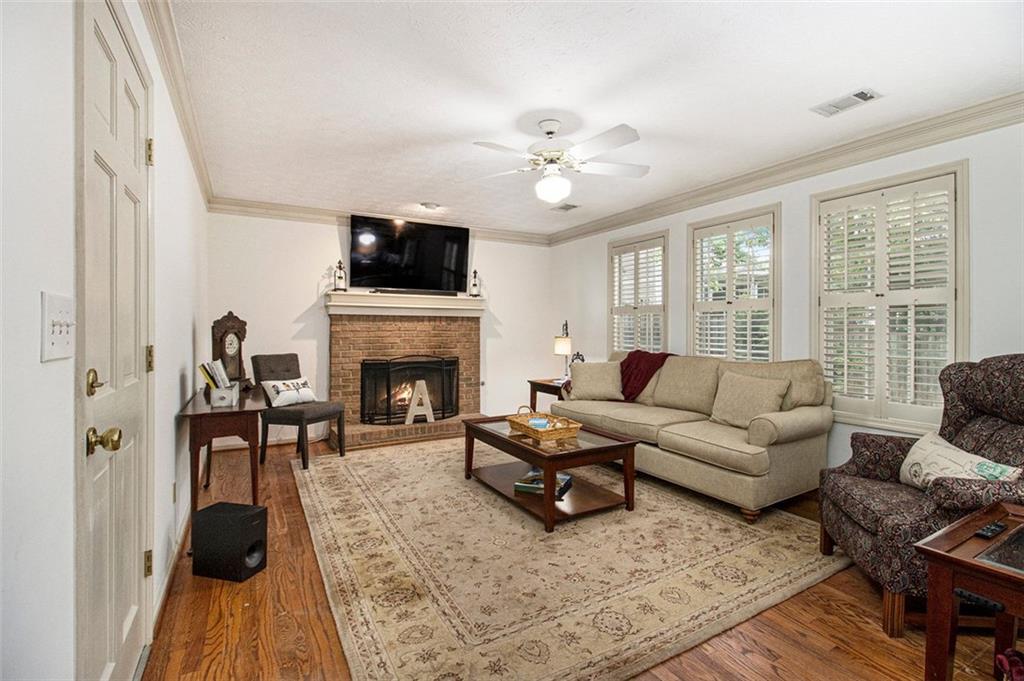 110 Windsor Chase Drive