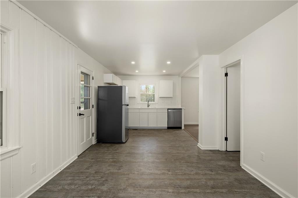 878 Parkway Drive SE