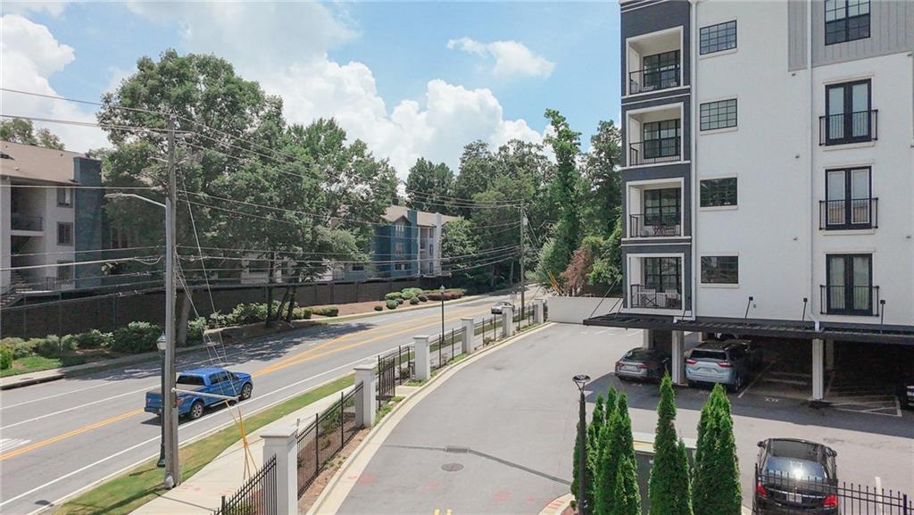 6890 Peachtree Dunwoody Road Unit 104