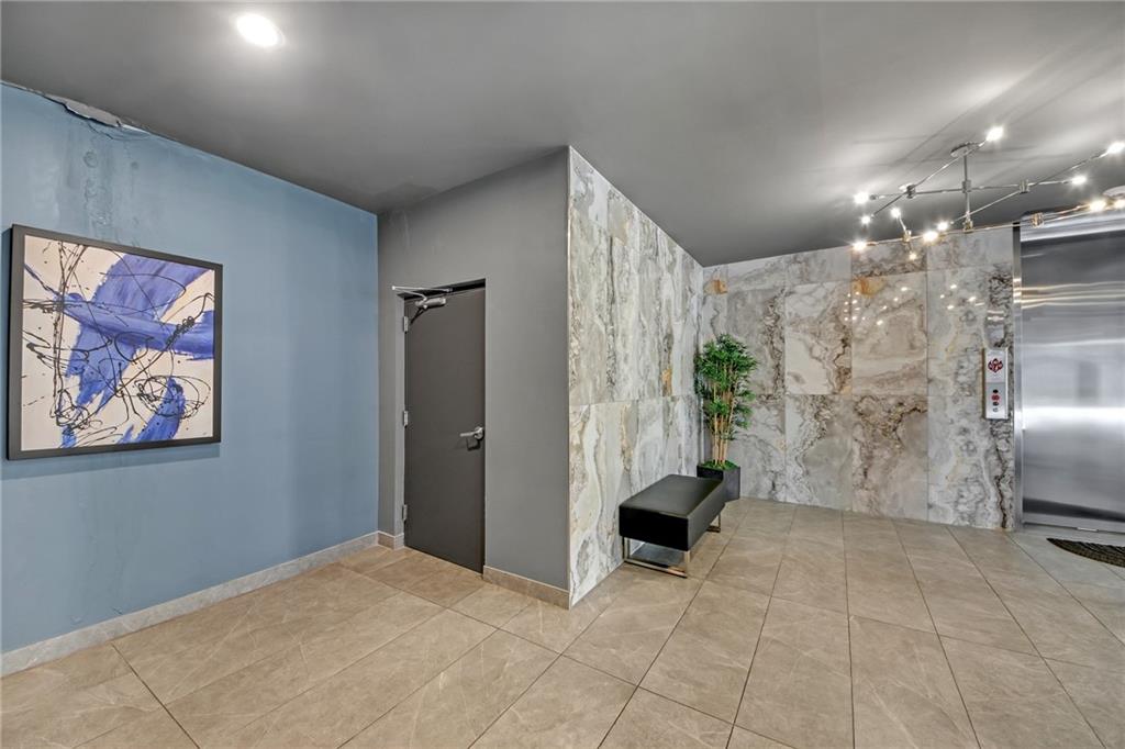 6890 Peachtree Dunwoody Road Unit 104
