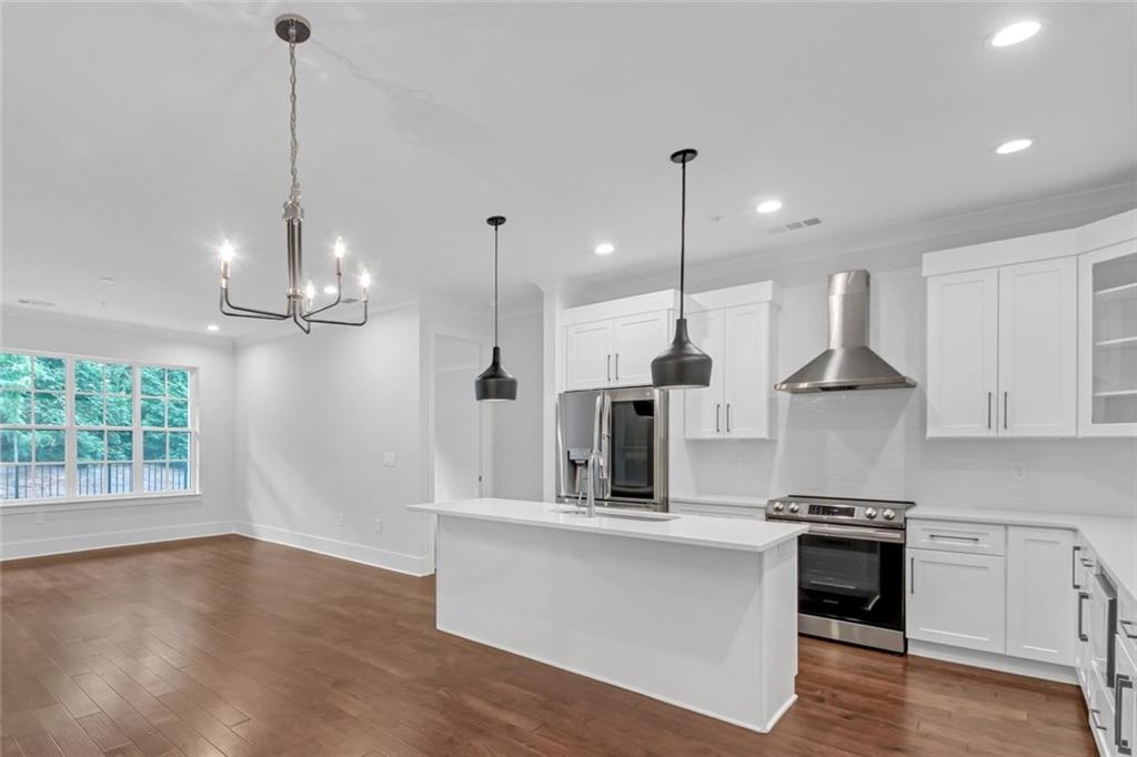 6890 Peachtree Dunwoody Road Unit 104
