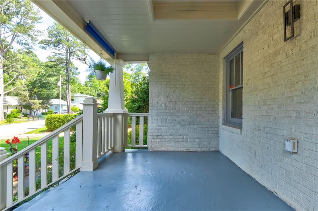 135 Martha Avenue NE